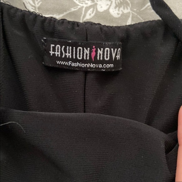 Jumper - Picture 2 of 2